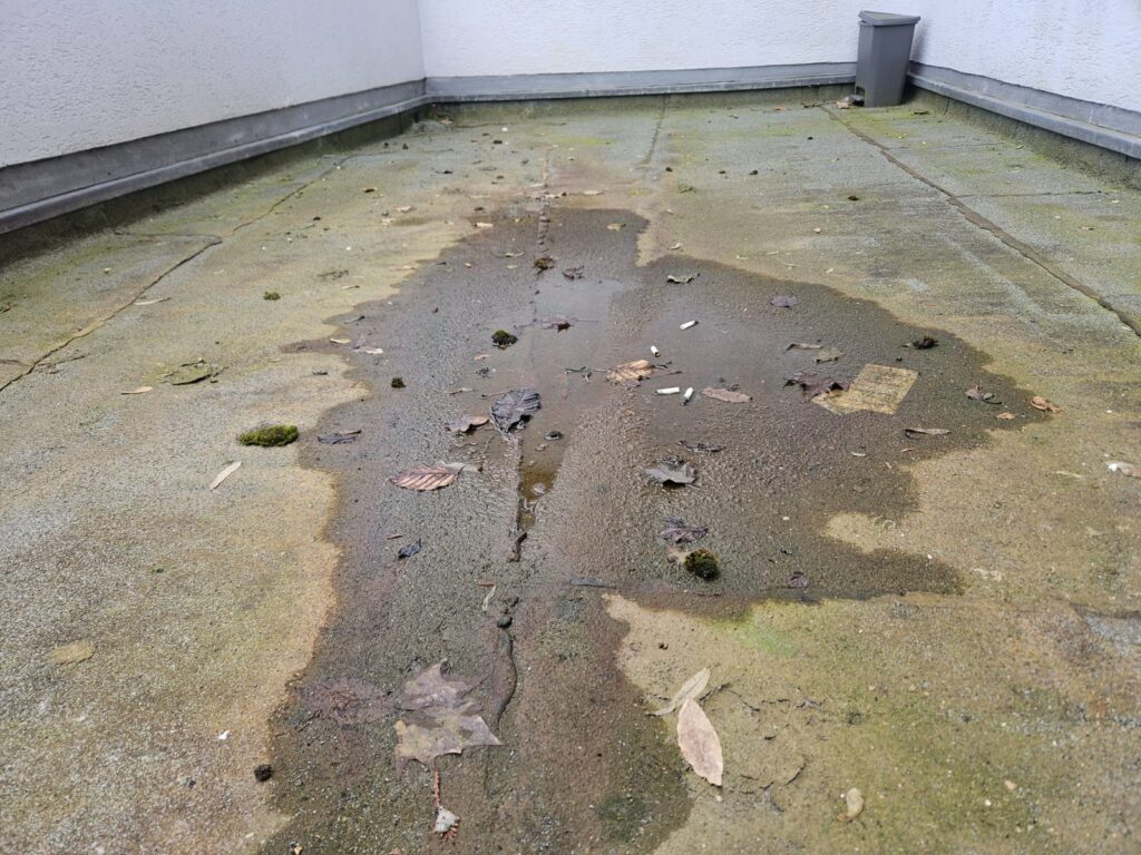 Dachterrasse und Außenfläche vor der Oberflächenausführung