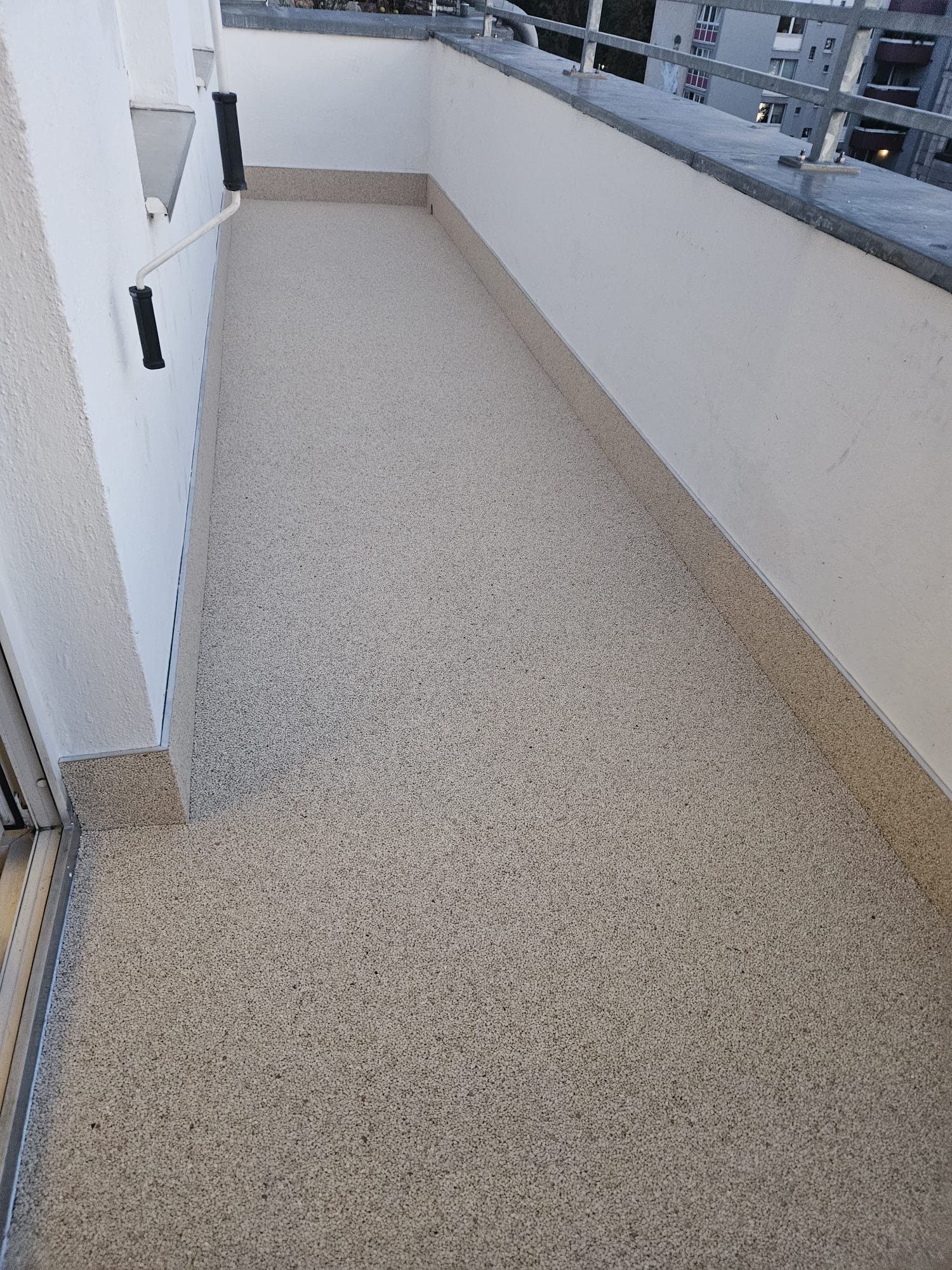 Projektstory 2 – Balkon – Schritt 4 – Fertiger Steinteppich